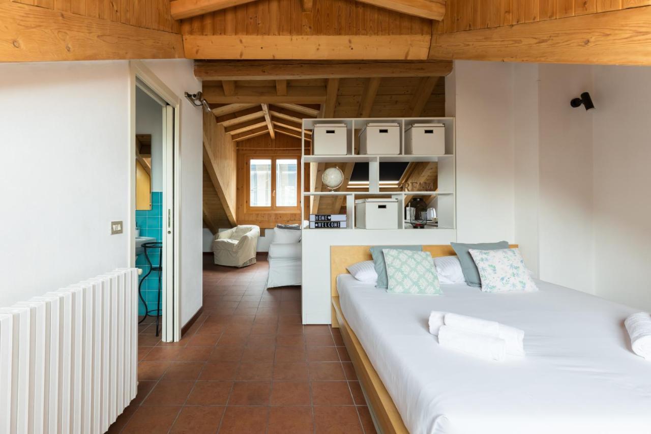 Milano Apartments Mortara Eksteriør billede