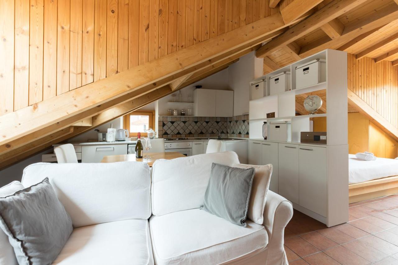 Milano Apartments Mortara Eksteriør billede