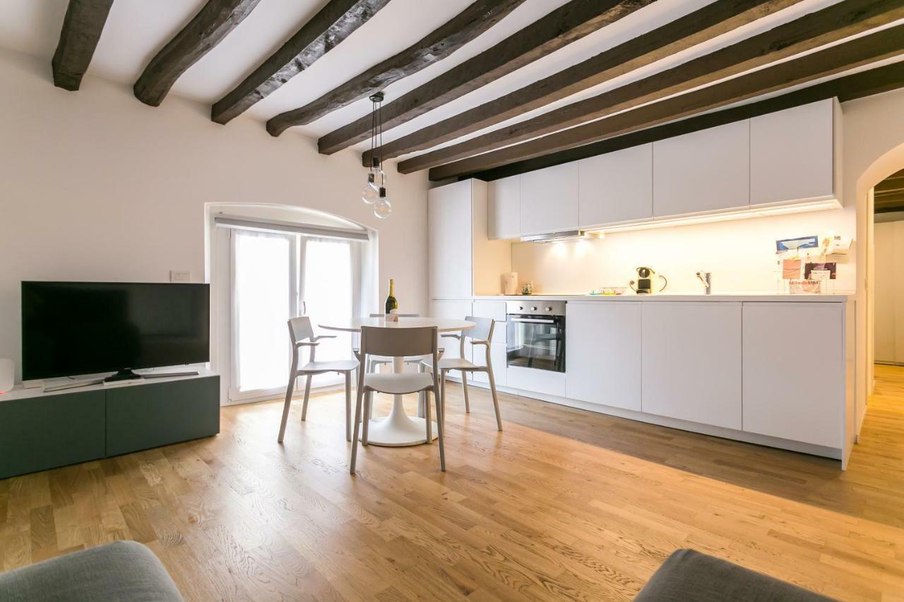 Milano Apartments Mortara Eksteriør billede